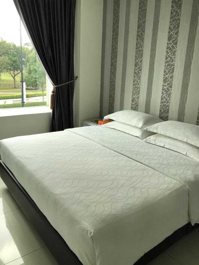 Goody Hotel *